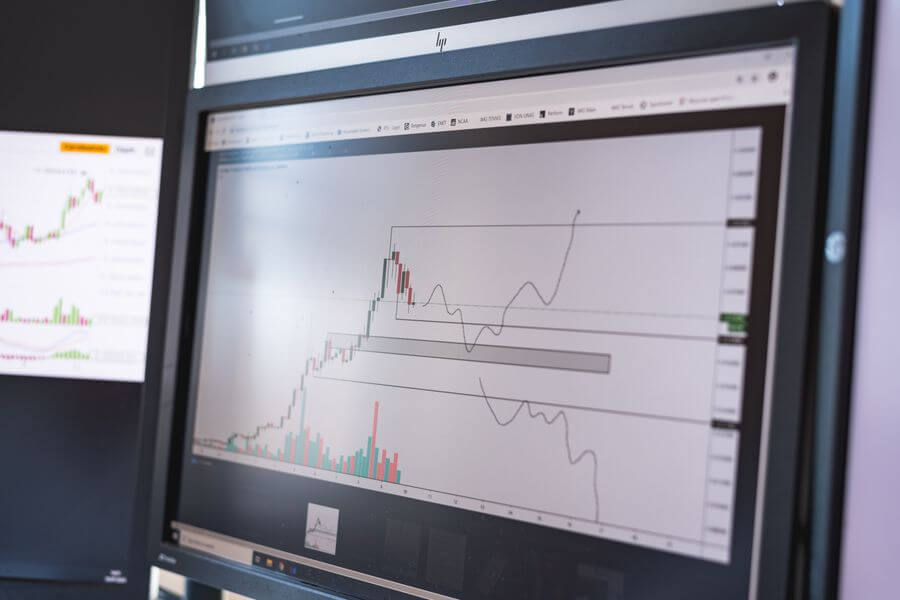 5 Ways A Bookkeeper Can Better Your Tax Outcome