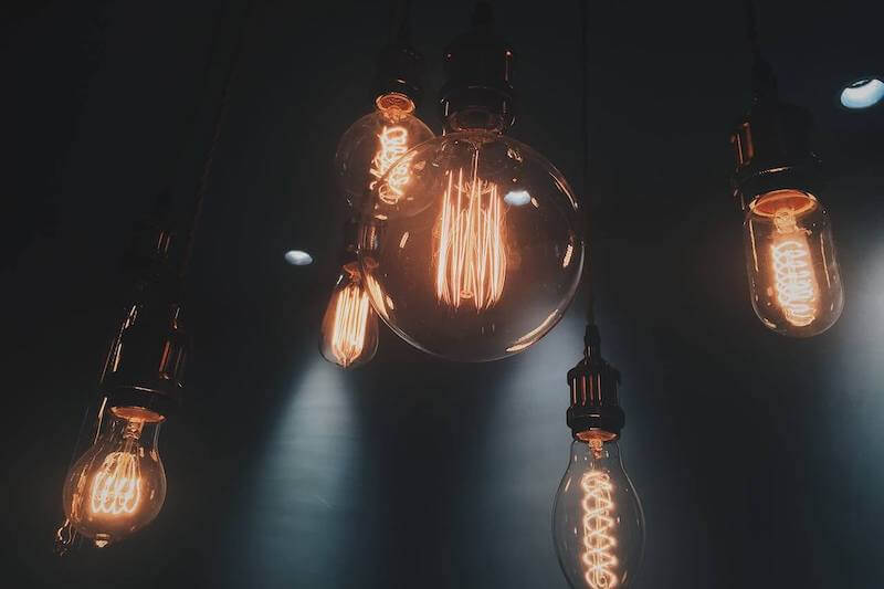 bookkeeping-services-light-bulb